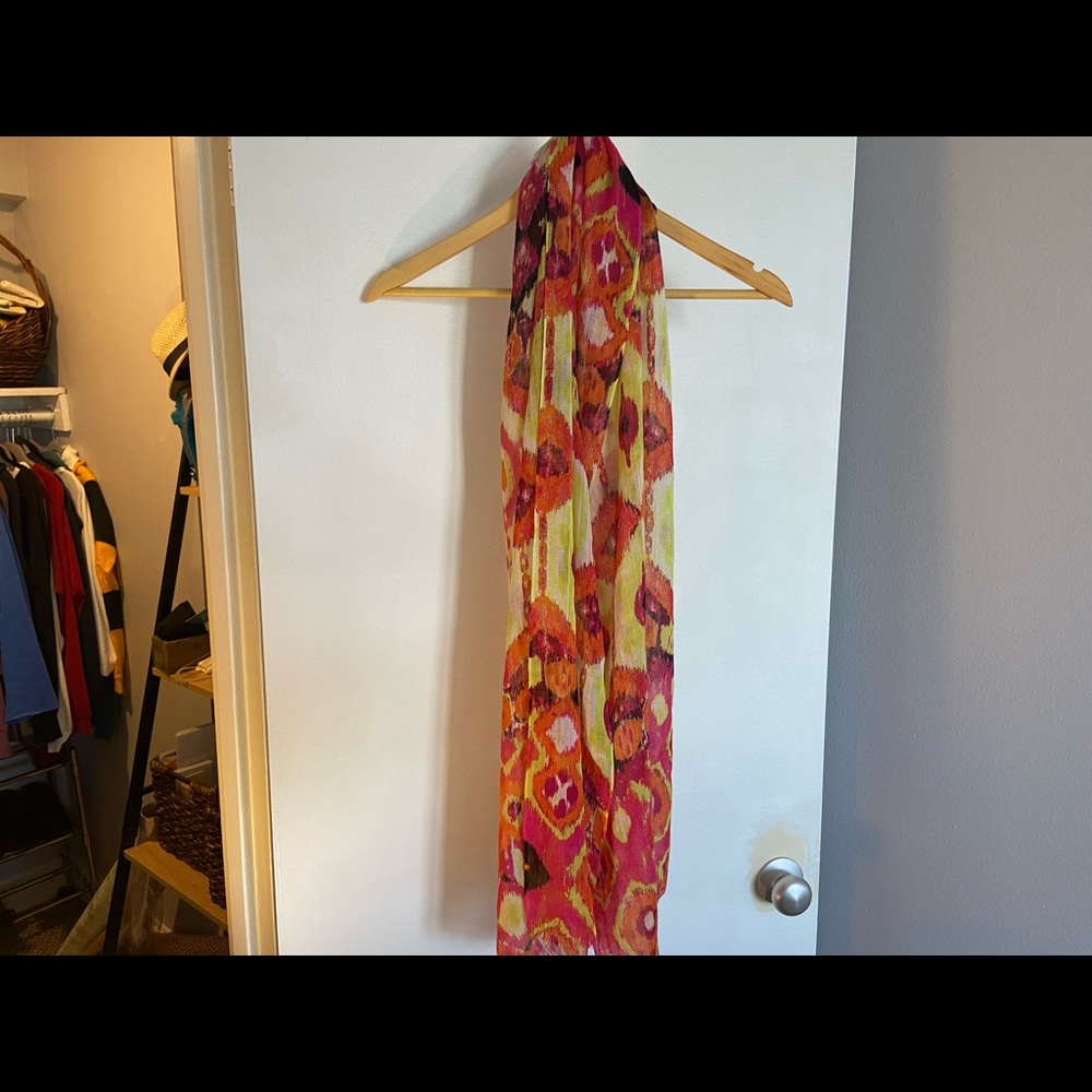 Colorful shawl/scarf - Picture 6 of 6